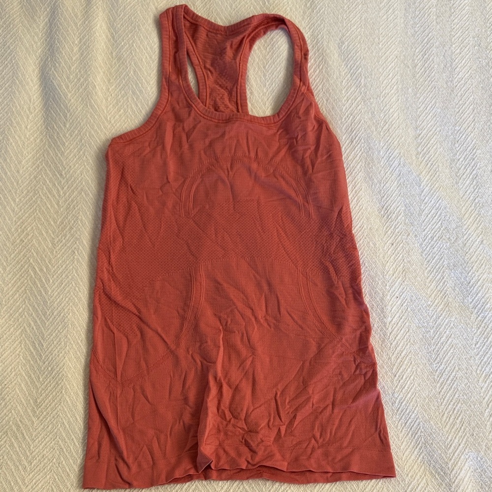 Lululemon women’s tank top